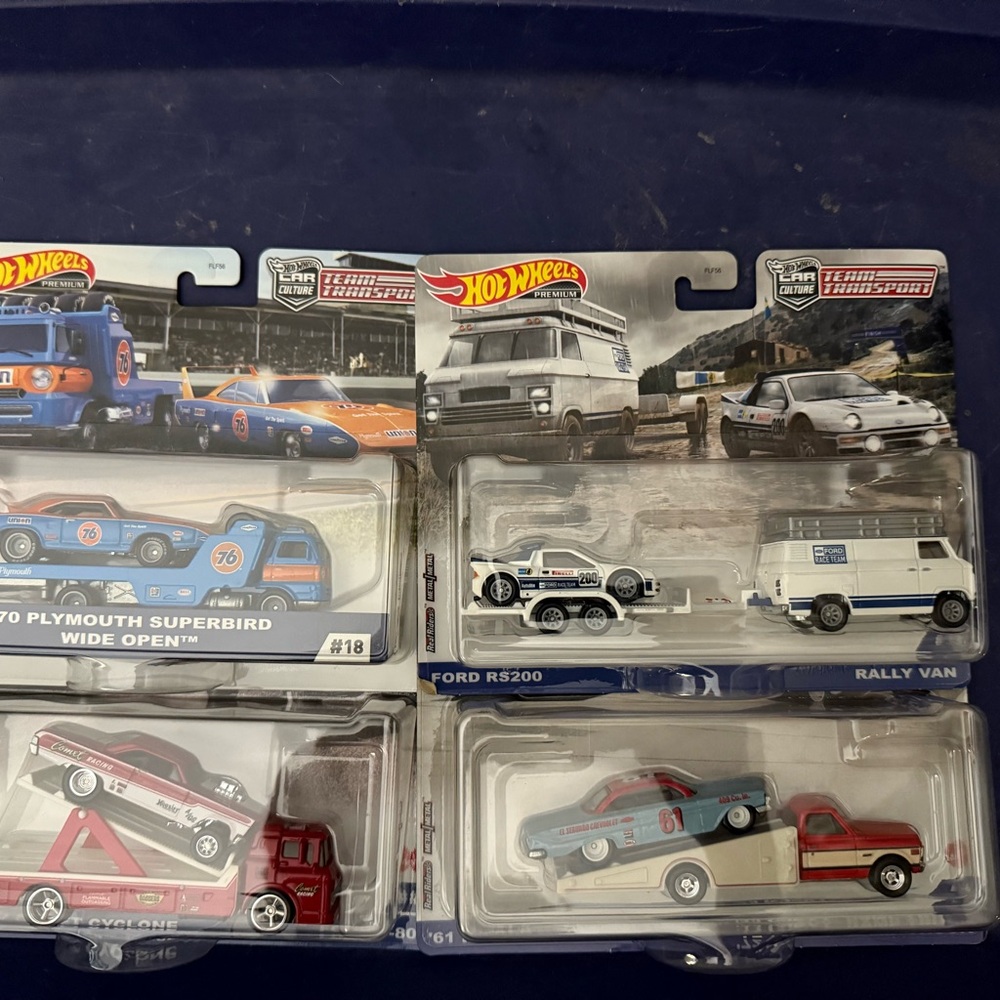 Hot Wheels Team Transport Die-Cast Vehicle Set